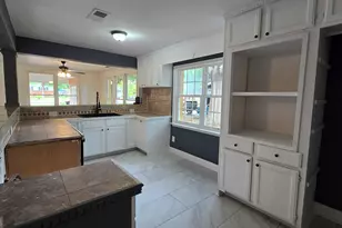 109 Meadowcliff Cir, Warner Robins, GA 31093 - Photo 10
