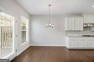402 Montclair Ct, Woodstock, GA 30188 - Photo 6
