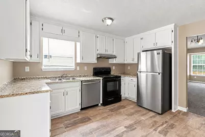 7049 Sir Galahad Way, Jonesboro, GA 30236 - Photo 8