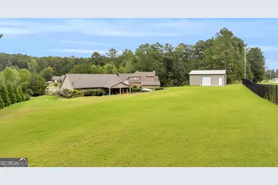 1009 Honey Lane, Loganville, GA 30052 - Photo 4