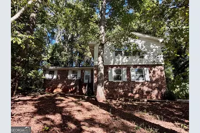 380 Shelton Woods Court, Stone Mountain, GA 30088 - Photo 2