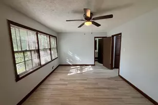 380 Shelton Woods Ct, Stone Mountain, GA 30088 - Photo 16