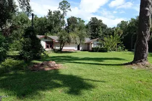 402 W 3rd St, Woodbine, GA 31569 - Photo 6