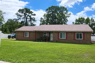 775 S 6th St, Jesup, GA 31545 - Photo 2
