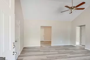 114 Lyla Ln, Canon, GA 30520 - Photo 2