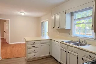 4007 Lindley Cir, Powder Springs, GA 30127 - Photo 8