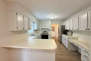 4007 Lindley Cir, Powder Springs, GA 30127 - Photo 6