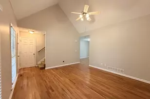 4007 Lindley Cir, Powder Springs, GA 30127 - Photo 4