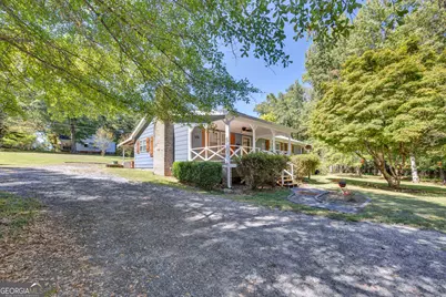 229 E Soule Street, Oxford, GA 30054 - Photo 2