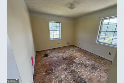 801 S Carter Drive, Jonesboro, GA 30236 - Photo 14