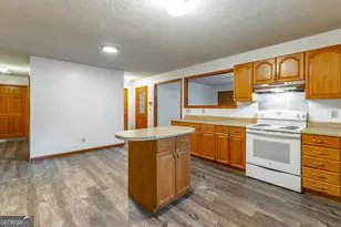 127 S Center St, Rossville, GA 30741 - Photo 6