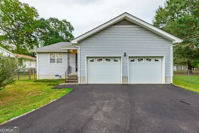 127 S Center Street, Rossville, GA 30741 - Photo 1