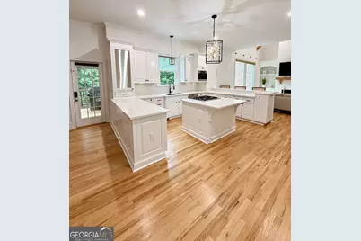 1240 Brookhaven Hideway Court NE, Atlanta, GA 30319 - Photo 2