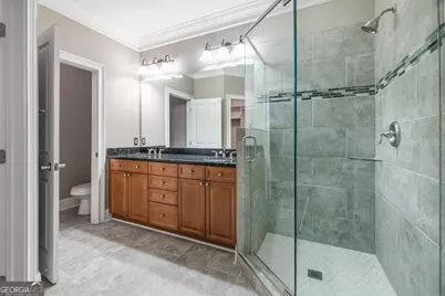 5600 Glenridge Park, Sandy Springs, GA 30342 - Photo 20