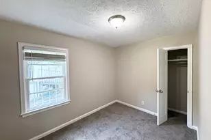 2932 SW Diana Dr, Atlanta, GA 30315 - Photo 4