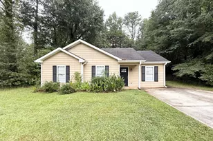 9152 SW Cecelia St, Covington, GA 30014 - Photo 2