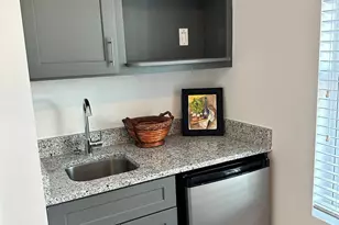 2041 Ocean Dr NW, Atlanta, GA 30318 - Photo 6