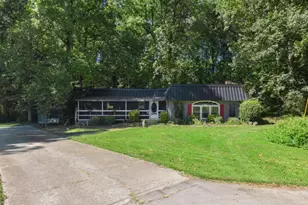 4343 Hamill Ct, Buford, GA 30519 - Photo 2