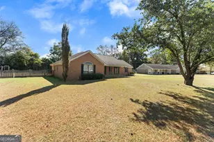 4216 Cyndy Jo Cir, Macon, GA 31216 - Photo 2