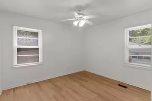 895 Laurel St, Forest Park, GA 30297 - Photo 12