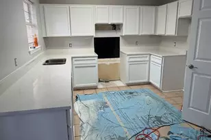 118 E Sagebrush Ln, Savannah, GA 31419 - Photo 2