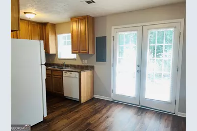 605 Wilburn Avenue #J, Lagrange, GA 30240 - Photo 6