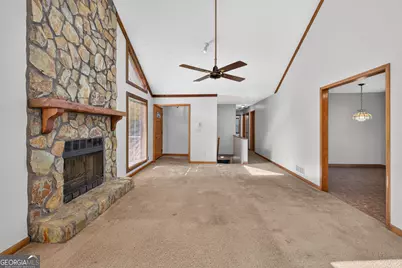 4162 Wrexham Drive, Snellville, GA 30039 - Photo 10
