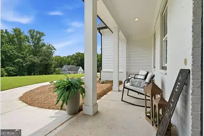 2049 Chestnut Oak Trail, Commerce, GA 30530 - Photo 4