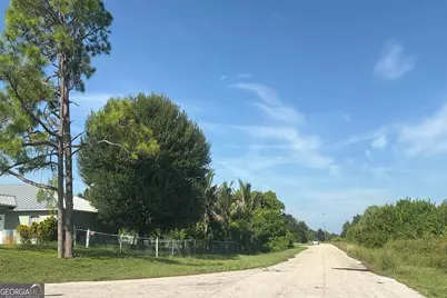625 Clancy Street E, Lehigh Acres, FL 33974 - Photo 4