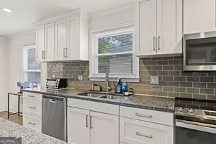 1576 Mims St SW, Atlanta, GA 30314 - Photo 12