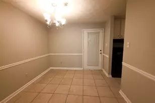 2140 Kings Gate Circle, Snellville, GA 30078 - Photo 4