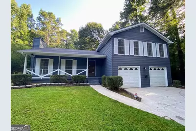 130 Carrollwood Drive, Fayetteville, GA 30215 - Photo 1