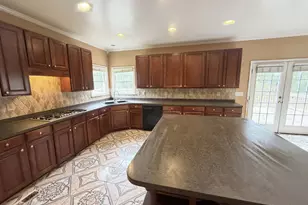 6557 Norcliffe Dr, Stone Mountain, GA 30087 - Photo 18