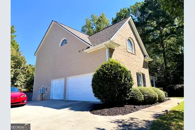 105 Long Lake Approach, Fayetteville, GA 30215 - Photo 2