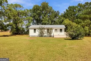 2087 Shaw Rd, Hinesville, GA 31313 - Photo 1