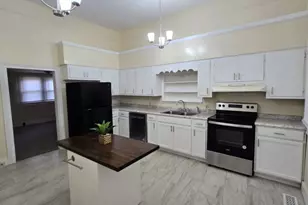 35 Cheatham St, Wadley, GA 30477 - Photo 6
