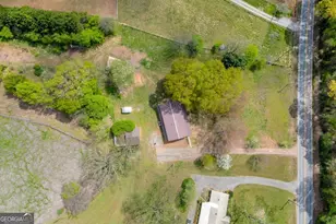 8606 Holly Springs Rd, Maysville, GA 30558 - Photo 16