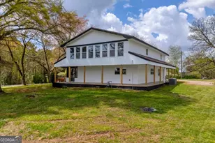 8606 Holly Springs Rd, Maysville, GA 30558 - Photo 1