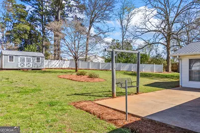 131 Roosevelt Boulevard, Commerce, GA 30529 - Photo 12