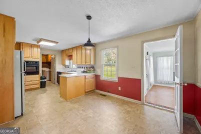 131 Roosevelt Boulevard, Commerce, GA 30529 - Photo 20