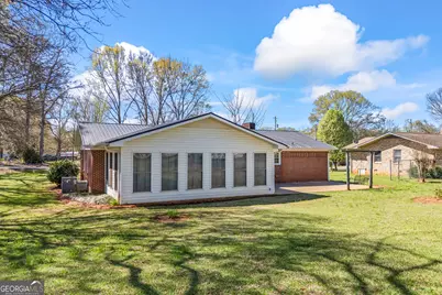 131 Roosevelt Boulevard, Commerce, GA 30529 - Photo 8