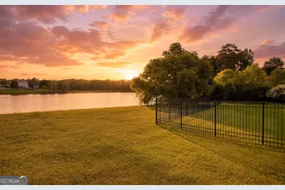 163 Long Shore Way, Newnan, GA 30265 - Photo 2