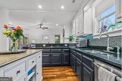2262 Ridgedale Road NE, Atlanta, GA 30317 - Photo 14