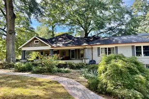 2262 Ridgedale Rd NE, Atlanta, GA 30317 - Photo 2