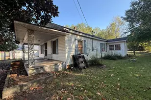 253 Commerce St, Hawkinsville, GA 31036 - Photo 2