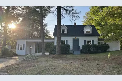 98 McCormick Avenue, Hawkinsville, GA 31036 - Photo 2