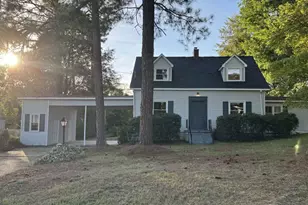 98 McCormick Ave, Hawkinsville, GA 31036 - Photo 2