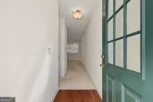 13 Hampshire Ln, Newnan, GA 30265 - Photo 4