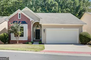 121 Augusta Dr, Peachtree City, GA 30269 - Photo 2