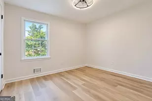3401 San Antonio Dr, Snellville, GA 30039 - Photo 14